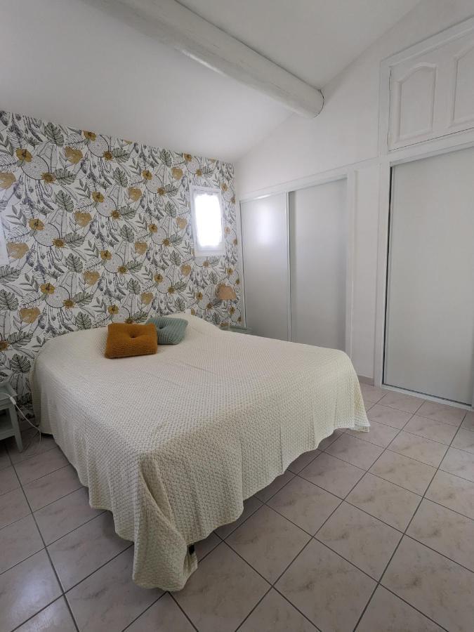 Chambre D'Hote Au Coeur Des Alpilles Mouries Exterior foto